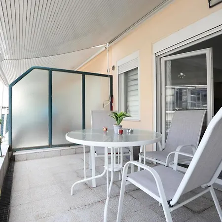 Ladadika Terraza #2 *